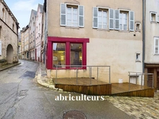 Local commercial avec terrasses – 152 m² – Secteur dynamique – 199 800 € TTC