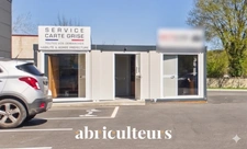 Local commercial - zone vente - stockage extérieur de 900 m² avec bureau (44 m²+ 180 m²)