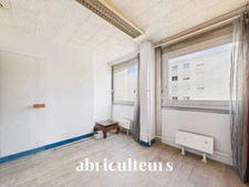 Bureaux lumineux avec vue sur jardin en vente en Centre-ville de Chartres (28000)