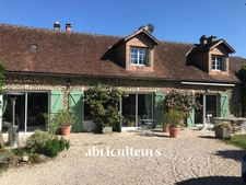 Maison familiale 5 pièces – 188 m² – Saint-Symphorien-le-Château – 349 965 € FAI