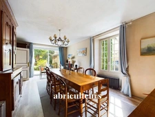 Maison familiale 5 pièces – 188 m² – Saint-Symphorien-le-Château – 349 965 € FAI