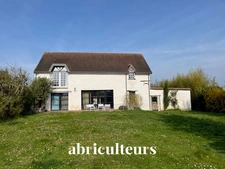 Prestigieuse Maison XIXe Rénovée à Croisilles<span></span>409 m² d’Élégance avec Parc Arboré et Dépendance