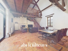 Maison chaleureuse 7 pièces, 210 m² avec grand jardin en plein centre de Gallardon