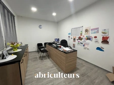 Local industriel avec bureaux  à Châteaudun 28200
