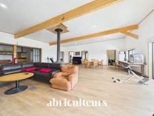 Ensemble Immobilier Rare & Polyvalent : 360 m² de Local Pro + 460 m² d'Habitation sur Terrain de + 6 000 m²