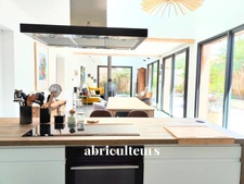 Confort absolu à La Teste : maison contemporaine, prestations haut de gamme & revenus locatifs