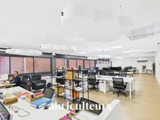 Location de bureaux avec piscine Rive droite