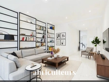 Investissement premium au cœur de Bordeaux : 128 m² rénovés dans le quartier de Pey-Berland à Bordeaux