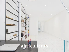 Investissement premium au cœur de Bordeaux : 128 m² rénovés dans le quartier de Pey-Berland à Bordeaux