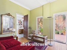 Appartement duplex avec patio privatif en vente à Bordeaux 33000