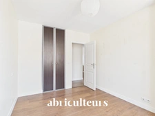 Appartement  traversant– 72,8 m² – 3 pièces – Bordeaux Rue de Pessac