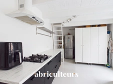 Appartement duplex avec patio privatif en vente à Bordeaux 33000