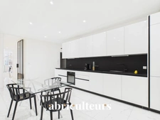 Investissement premium au cœur de Bordeaux : 128 m² rénovés dans le quartier de Pey-Berland à Bordeaux