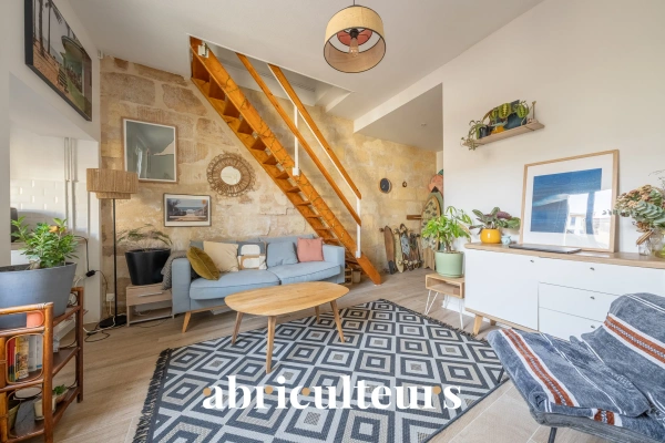 Appartement 4 pièces<span></span>62 m²<span></span>Terrasse de 18 m²<span></span>Bordeaux place saint martial