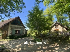 Havre de paix en Périgord Vert : propriété intime au bout d’une voie sans issue