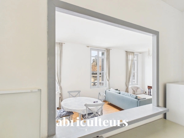 Appartement duplex lumineux en vente à Bordeaux Chartrons 33300