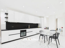 Investissement premium au cœur de Bordeaux : 128 m² rénovés dans le quartier de Pey-Berland à Bordeaux