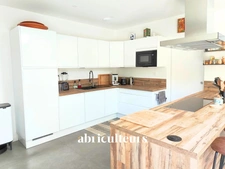 Confort absolu à La Teste : maison contemporaine, prestations haut de gamme & revenus locatifs