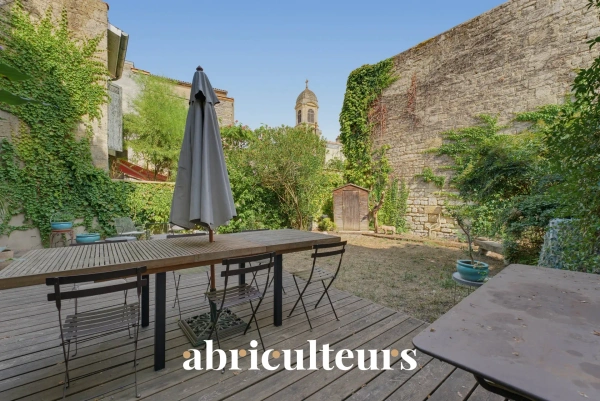 Maison bourgeoise avec jardin et terrasse en vente à Bordeaux