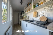 Appartement 4 pièces<span></span>62 m²<span></span>Terrasse de 18 m²<span></span>Bordeaux place saint martial