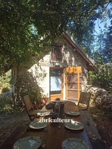 Havre de paix en Périgord Vert : propriété intime au bout d’une voie sans issue