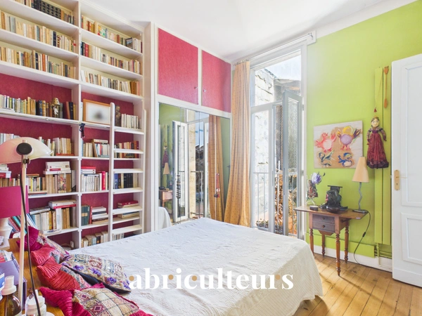 Appartement duplex avec patio privatif en vente à Bordeaux 33000