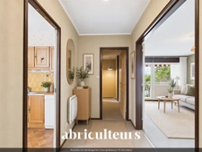 Talence : T4 traversant de 80 m² avec balcon, parking et cellier, à rafraîchir