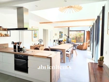 Confort absolu à La Teste : maison contemporaine, prestations haut de gamme & revenus locatifs