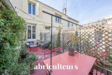 Appartement 4 pièces<span></span>62 m²<span></span>Terrasse de 18 m²<span></span>Bordeaux place saint martial
