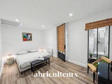 Adresse d’exception à Bordeaux Pey-Berland : Appartement rénové 128 m², double usage habitation et commercial
