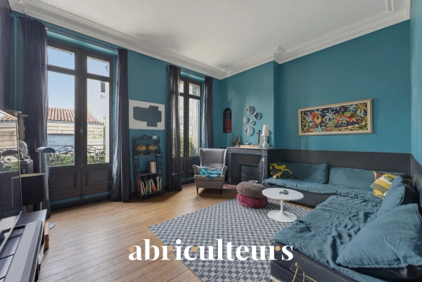 Maison bourgeoise avec jardin et terrasse en vente à Bordeaux