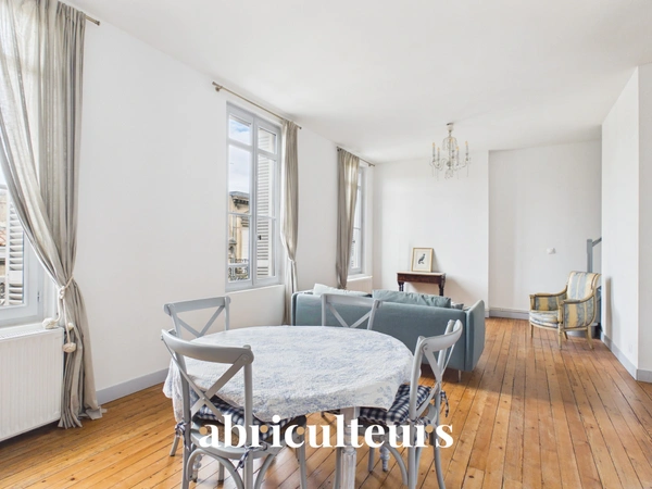 Appartement duplex lumineux en vente à Bordeaux Chartrons 33300