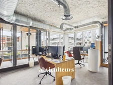 Bureaux d'Exception de 200 m² – Bordeaux Cours de la Marne Luminosité et Accessibilité PMR