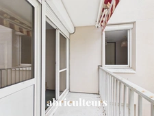 Talence : T4 traversant de 80 m² avec balcon, parking et cellier, à rafraîchir