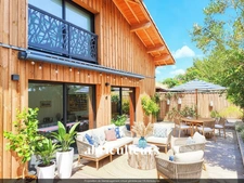 Confort absolu à La Teste : maison contemporaine, prestations haut de gamme & revenus locatifs