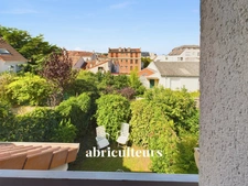 Rare - Maison de Ville en Copropriété avec Jardin au Centre-Ville de Clamart