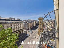 2 PIECES DE CHARME AVEC PETIT BALCON FILANT – PARIS 10, PORTE SAINT-DENIS