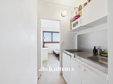 STUDIO LUMINEUX VUE DEGAGEE<span></span>RESIDENCE DE STANDING A POISSY