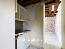 Studio avec poutres apparentes<span></span>Paris 6