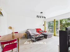 Appartement traversant de 76 m² avec 2 balcons<span></span>Châtillon