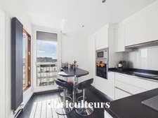 Paris 15e<span></span>Résidence Paris XV<span></span>Appartement familial 5 pièces de 114 m² avec balcons, parking et cave