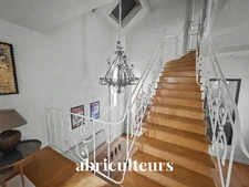 Maison individuelle atypique avec jardin et studio indépendant – Garches