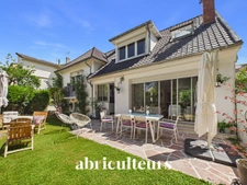 Maison familiale de 7 pièces avec jardin, garage, sous-sol  et grenier aménageable – Châtillon