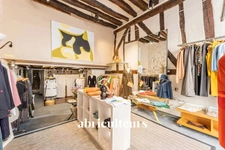 Local commercial avec mezzanine habitable – Murs libres – Paris 5ᵉ