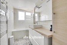 APPARTEMENT LUMINEUX DE 71M²<span></span>VUE DEGAGEE<span></span>VANVES