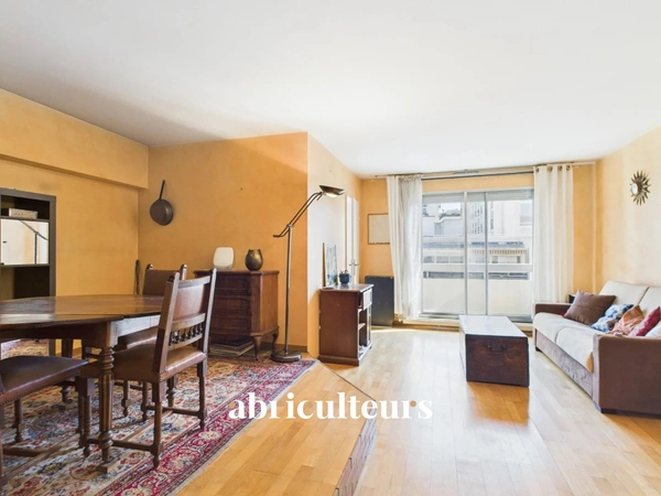 Appartement traversant 3 pièces avec balcons vendu à Boulogne-Billancourt (92100)