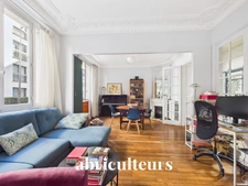 4 pièces au calme sur cour arborée – Charme de l’ancien – Paris 15e Convention – 72 m²