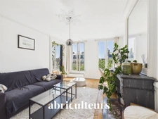2 PIECES DE CHARME AVEC PETIT BALCON FILANT – PARIS 10, PORTE SAINT-DENIS