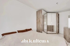 Appartement 4 pièces de 88 m² à Issy-les-Moulineaux – quartier Saint-Étienne / Mairie
