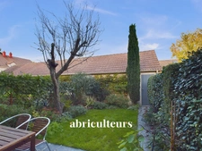 FONTENAY LE FLEURY – MAISON - 5 PIECES - 4 CHAMBRES –JARDIN